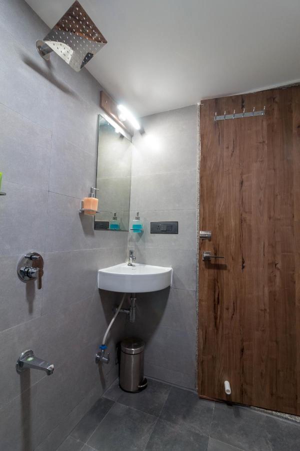 גנדהינאגר Hotel Green City מראה חיצוני תמונה